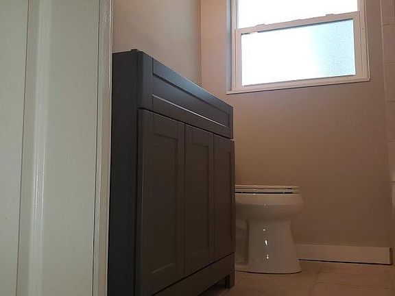 2nd image of 6206 Nutmeg Ave