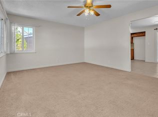 560 E Mountain View St, Barstow, CA 92311