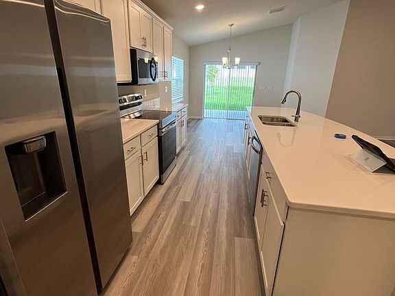 2nd image of 2631 Tulip Dr