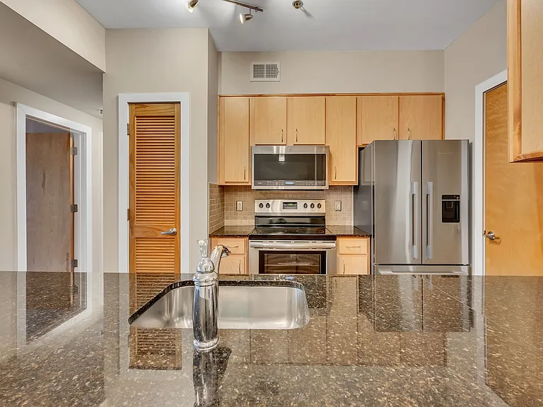 1803 Broadway #430 — Photo 54