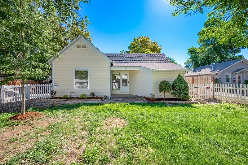 136 S Lincoln Ave