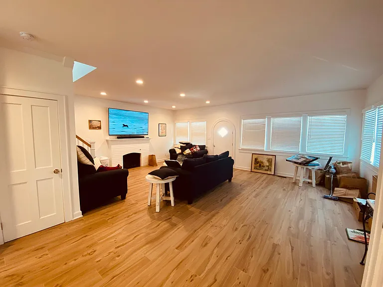 111 Lynbrook Ave — Photo 13