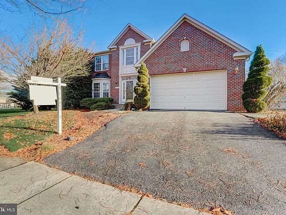 2nd image of 311 Fox Lair Dr