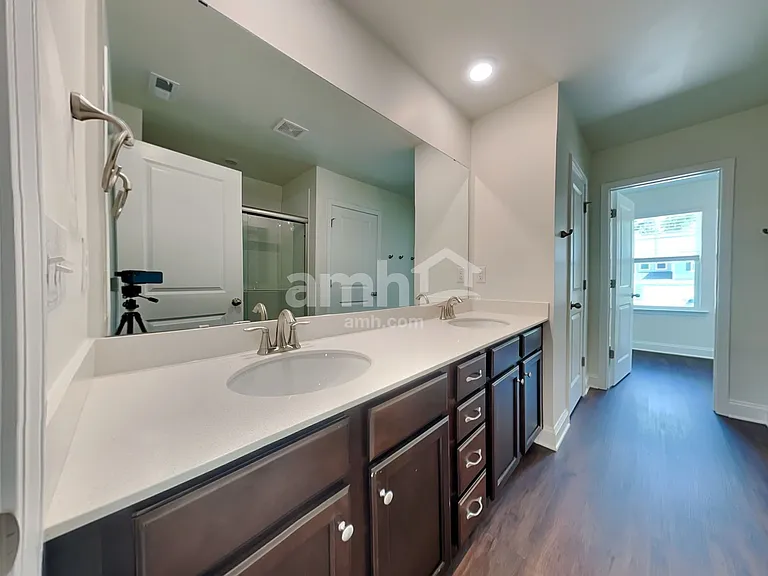 611 Rivermist Dr — Photo 11