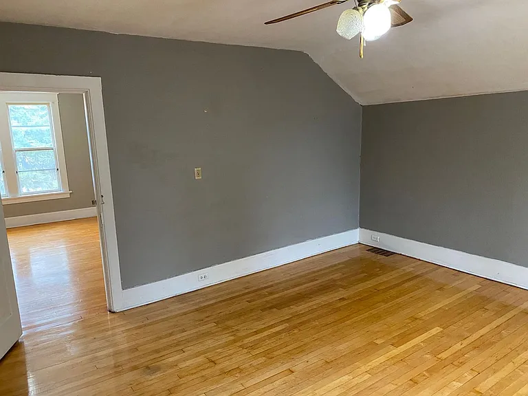 717 Jackson St — Photo 12