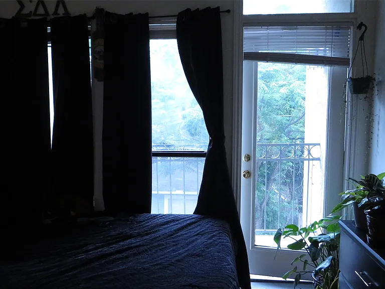 1910 Robbins Pl #202 — Photo 9