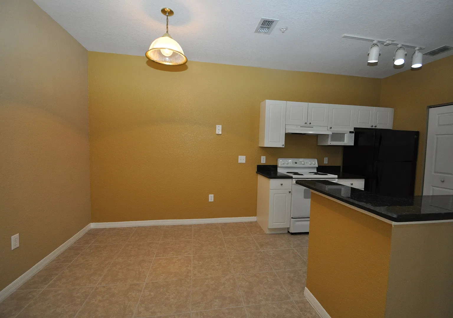 Altamonte Springs: Crescent Place At Lake Lotus Available November 16th! — Photo 3
