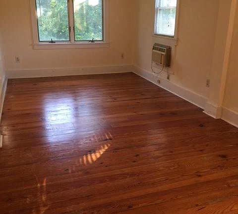 Main bedroom with walk in closet on LHS