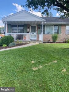122 E Cedar St, Fleetwood, PA, 19522