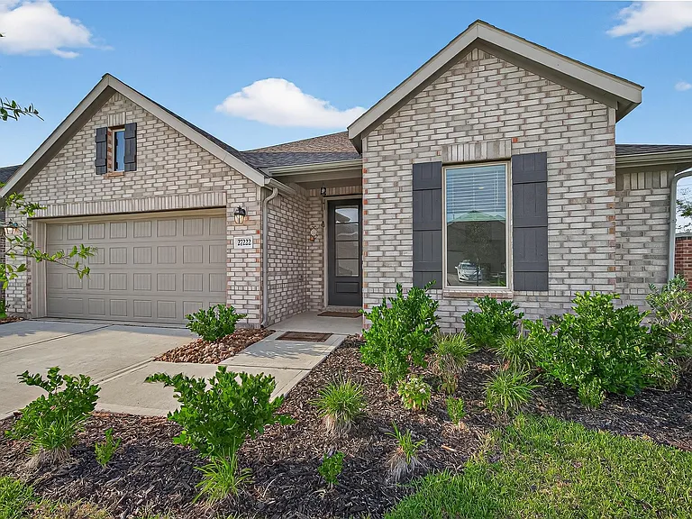 27222 Woodridge Glen Dr — Photo 3