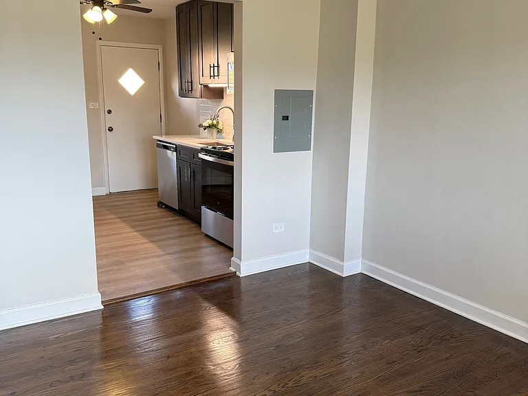 Park Lane Apartments — Photo 20