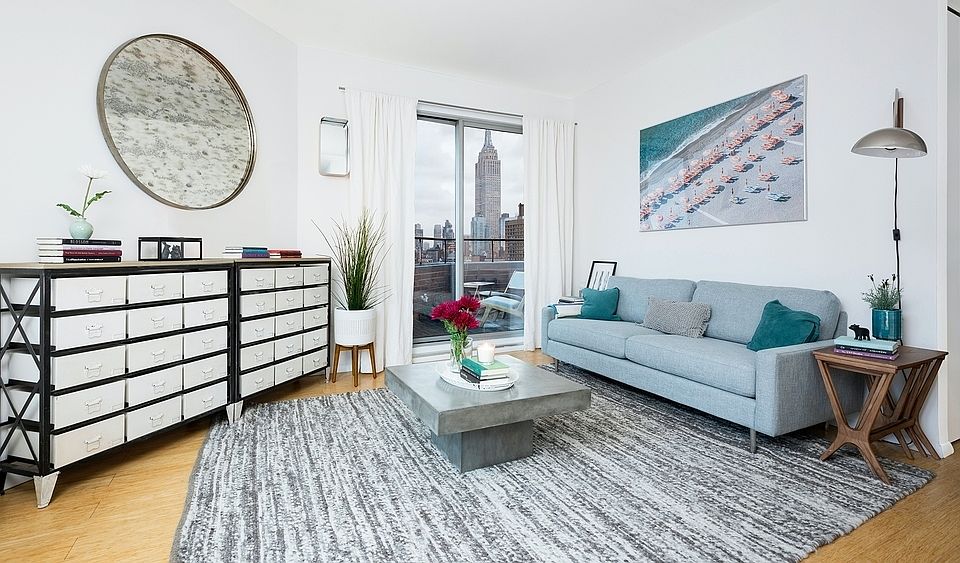 1st image of 480 2nd Ave APT 9C