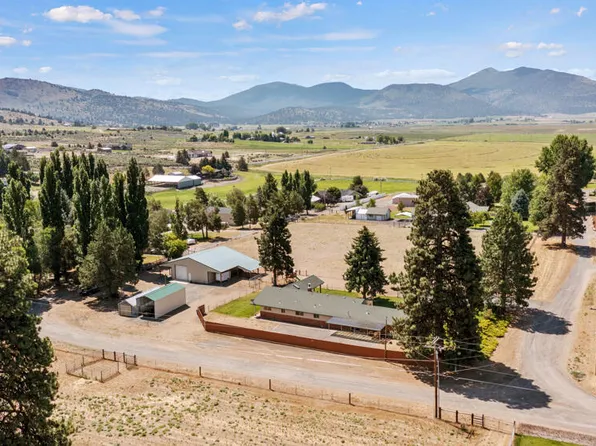 11122 Newlun Dr, Klamath Falls, OR 97603