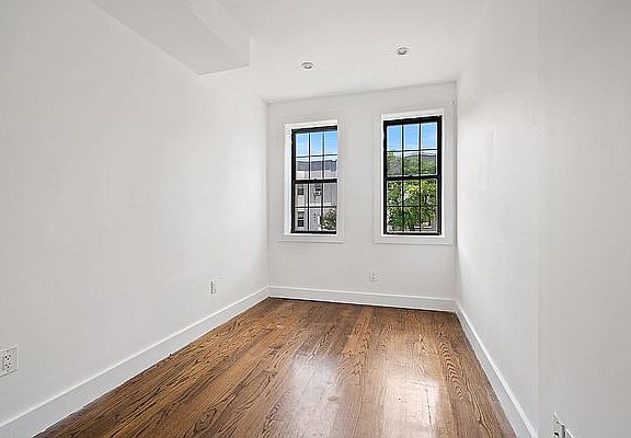 5th image of 78 De Sales Pl #1R