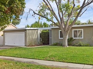 5700 Babbitt Ave, Encino, CA 91316