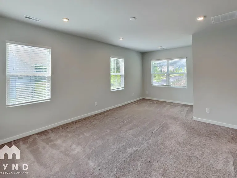 3301 Finchborough Ct — Photo 7