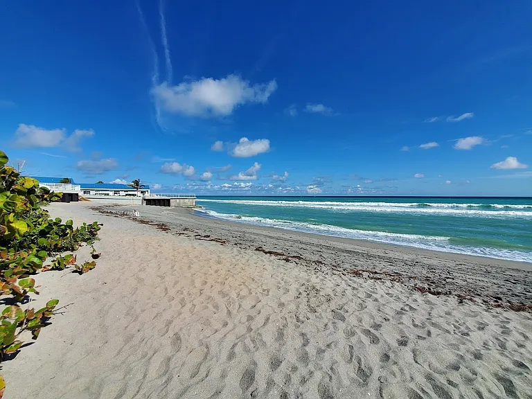 1605 S US Highway 1 #F203 — Photo 4