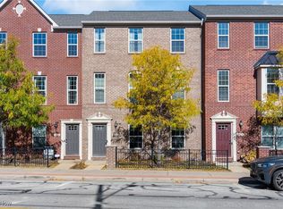 12118 Detroit Ave, Lakewood, OH