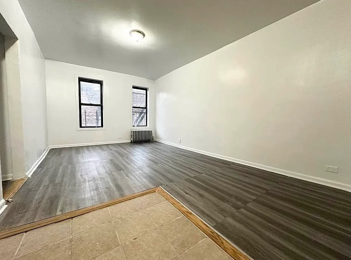 Building Photo - 560 Audubon Ave #4E