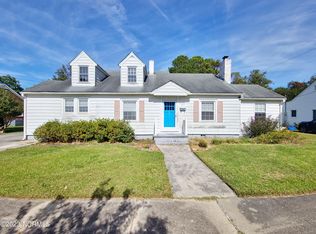407 2nd St, Ayden, NC 28513