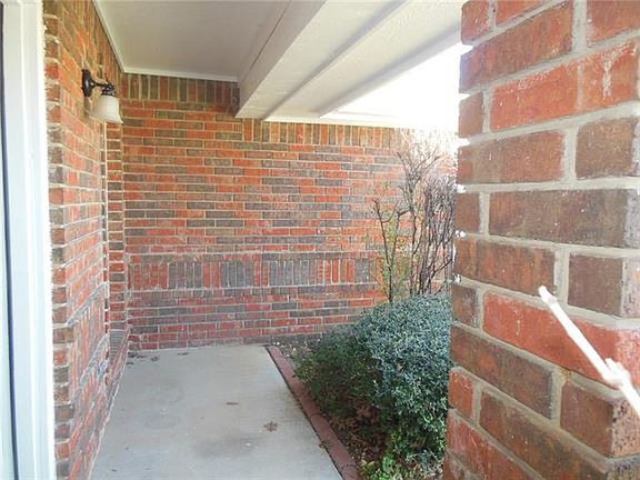 2nd image of 205 Canterbury St