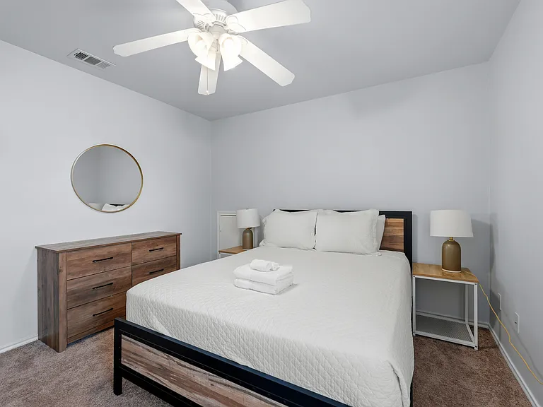 704 San Antonio Trl — Photo 30