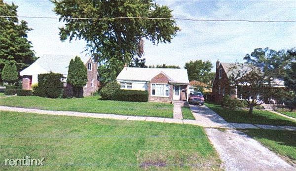 26728 Five Mile, Redford