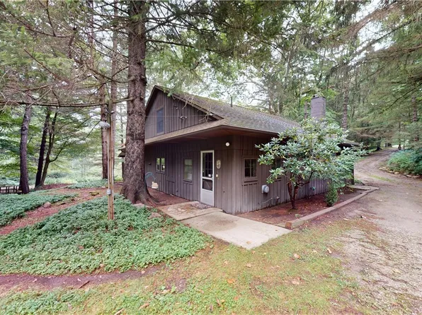 13696 Sperry Rd, Novelty, OH 44072
