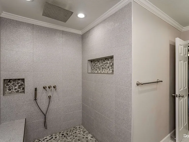 2361 Appaloosa Cir — Photo 10