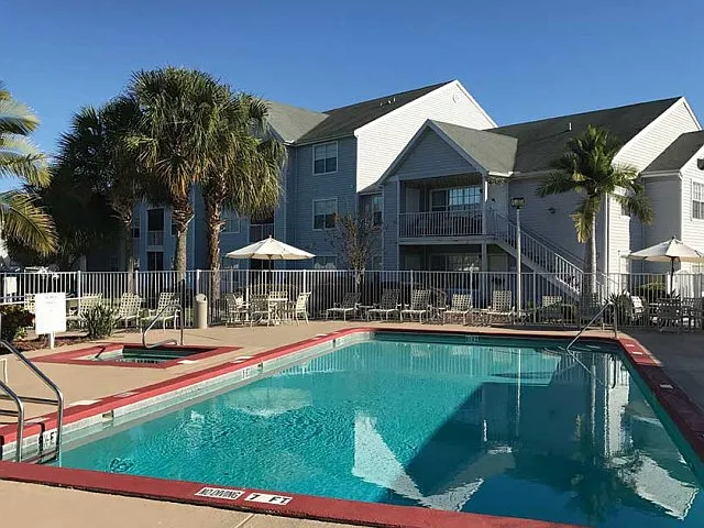 The Gables at Lakeside — Photo 4