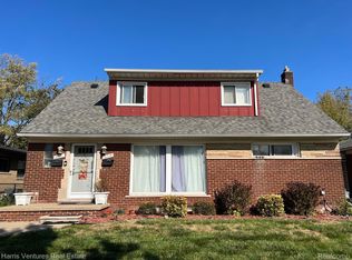 21111-15 Moross Rd, Grosse Pointe, MI 48236