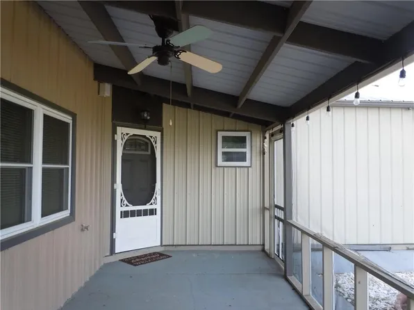 513 N 1st St, Arma, KS 66712