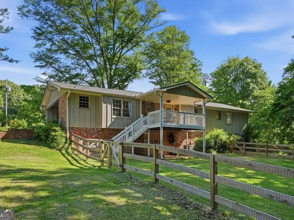 4845 Jennifer Ln, Douglasville, GA 30135