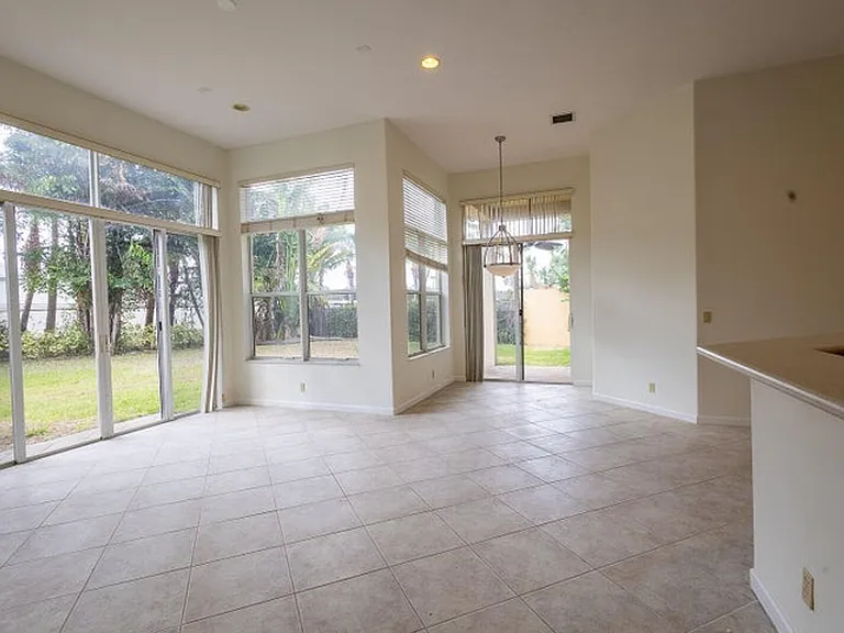6428 Garden Ct — Photo 4