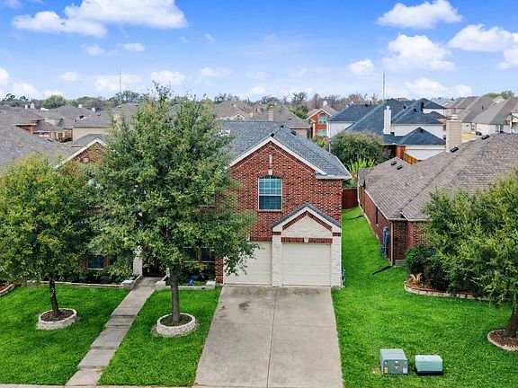 3rd image of 4525 Warbler Ln