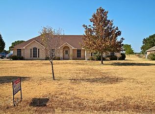 1095 Oak Hollow Ln, Seagoville, TX 75159