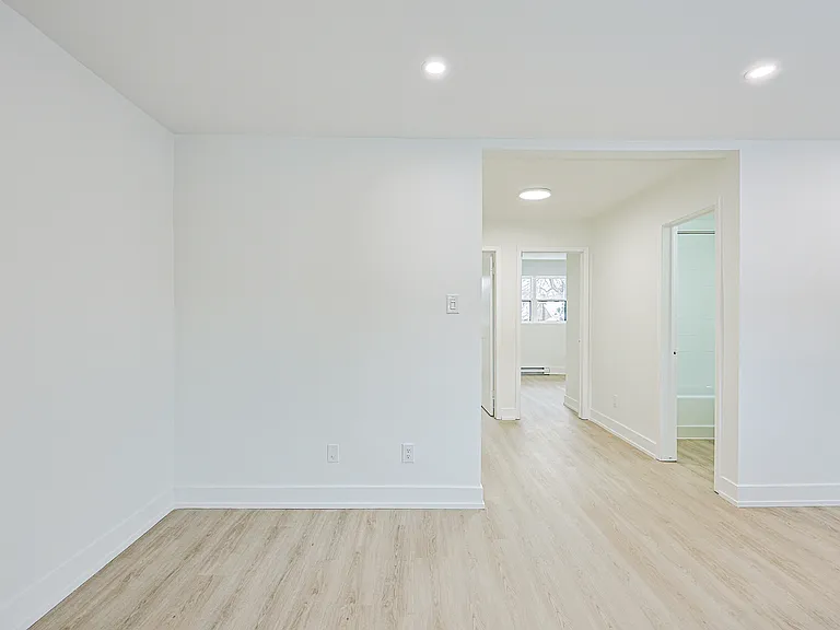 100 Liberty St N #10B — Photo 16