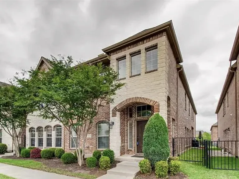 4212 Comanche Dr — Photo 8