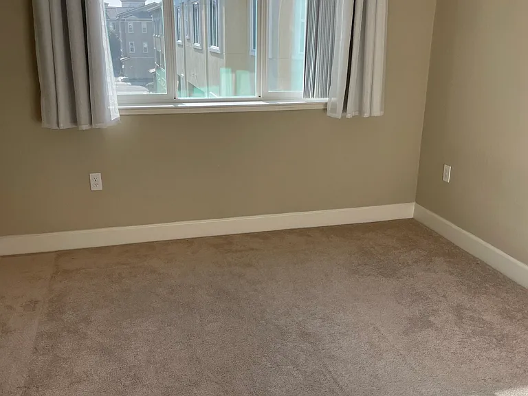 611 Avenue One — Photo 11