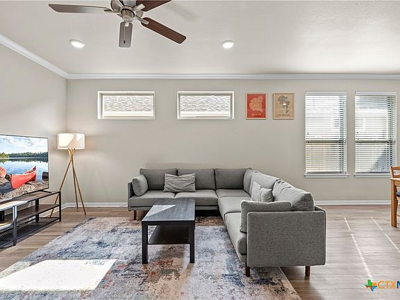 4th image of 620 Ripplewood Dr