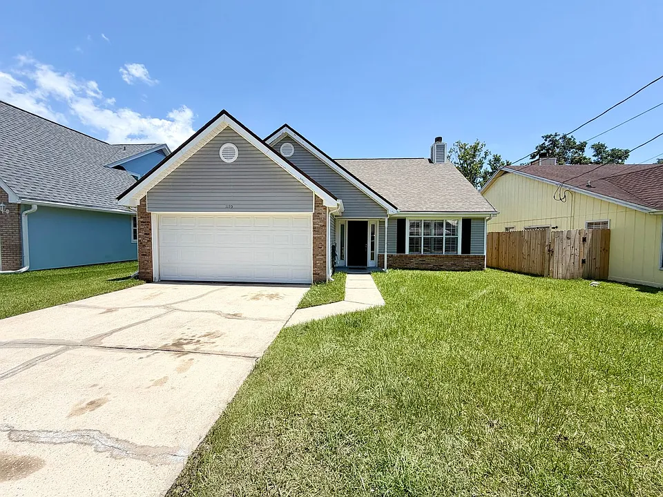 1195 Saddle Creek Dr