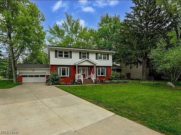 2nd image of 2107 White Oak Dr
