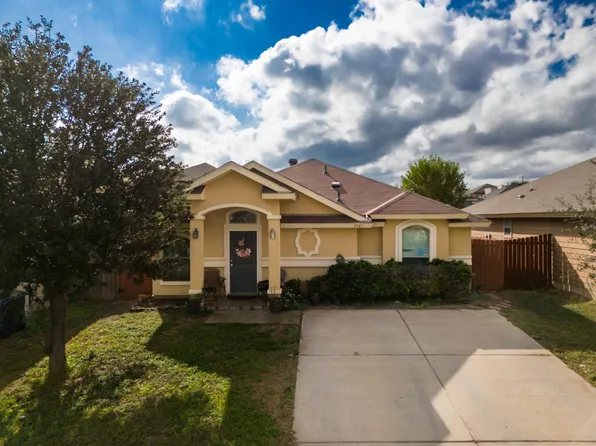 5507 Palestine Dr, Laredo, TX 78046
