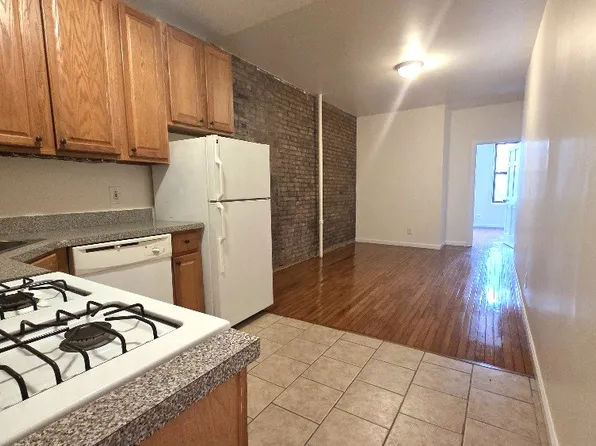 191 5th Avenue image 1 of 10