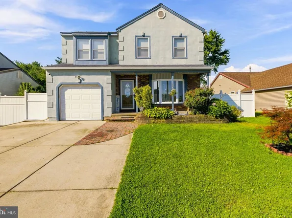 38 Sleepy Hollow Ln, Sicklerville, NJ 08081