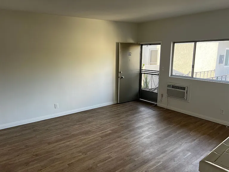 600 N Louise St — Photo 18