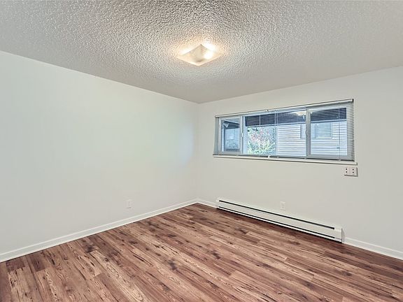 5th image of 10708 Stone Ave N #10710