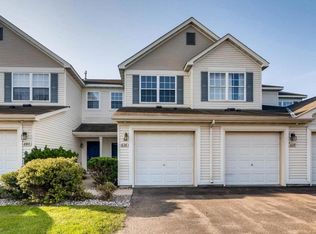 636 Cobblestone Way, Shakopee, MN 55379