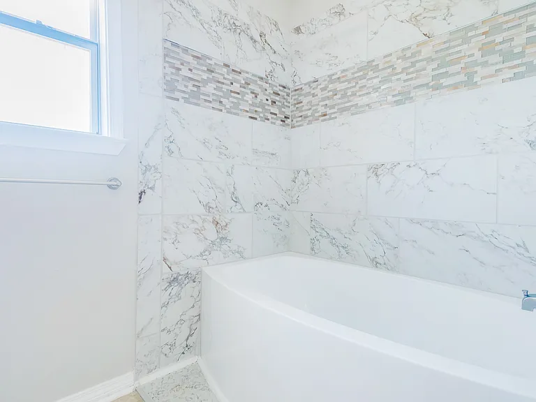 2104 Frontera St — Photo 32
