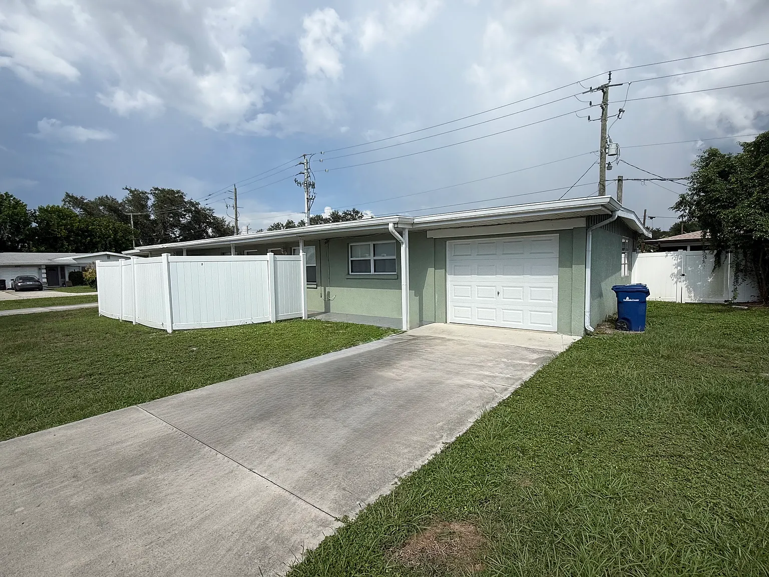 2 bed, 800 sqft, $1,895 — Photo 3